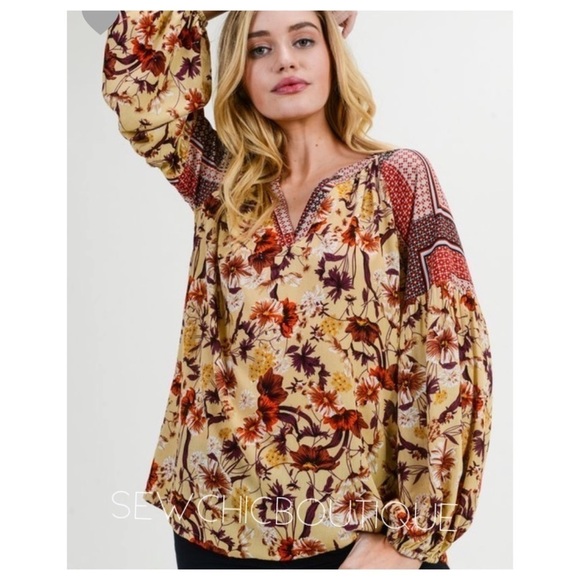 Floral Print Collarless Long Sleeve Top - Picture 2 of 5